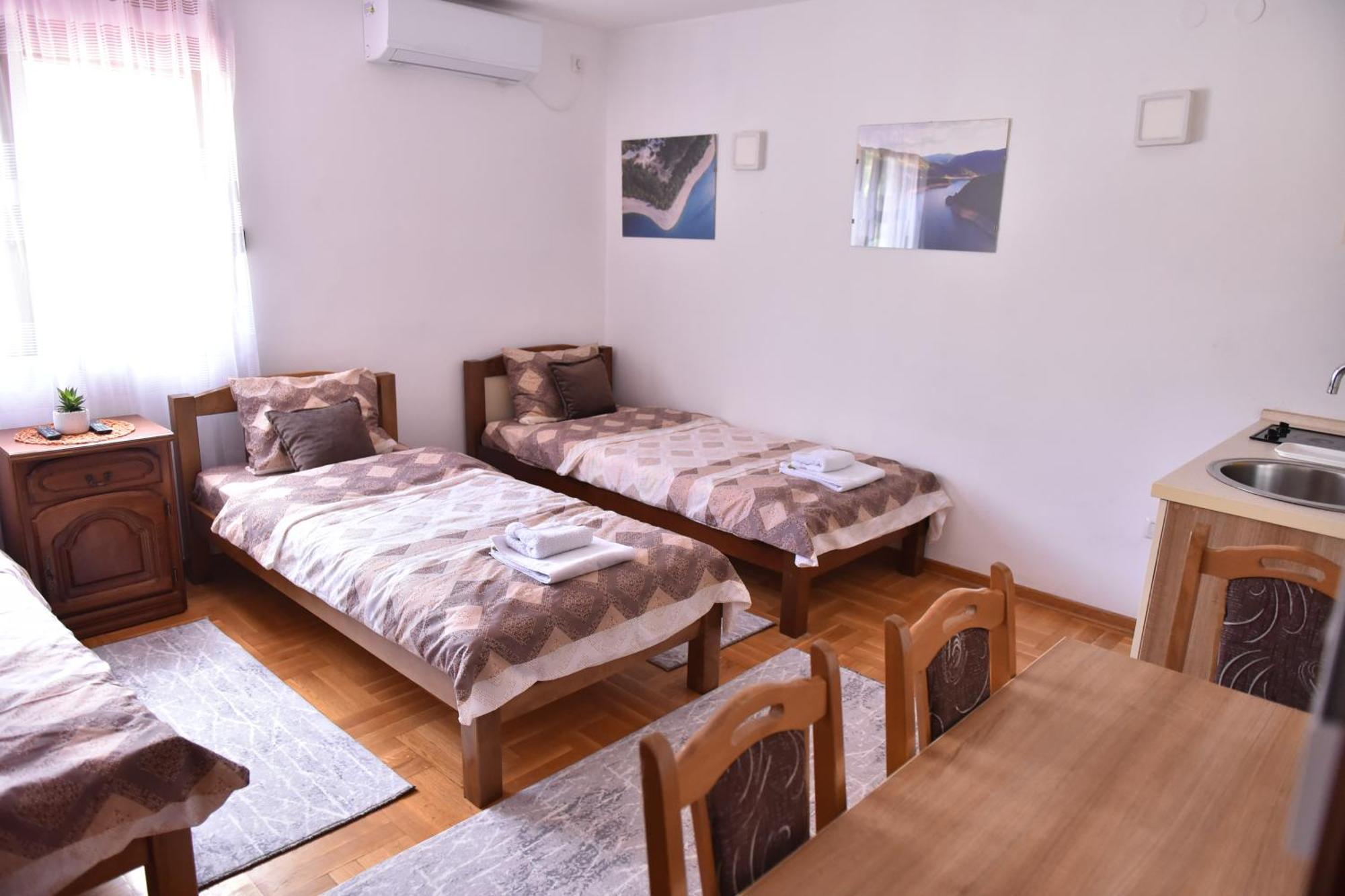 Apartments Ravno Plužine Zimmer foto