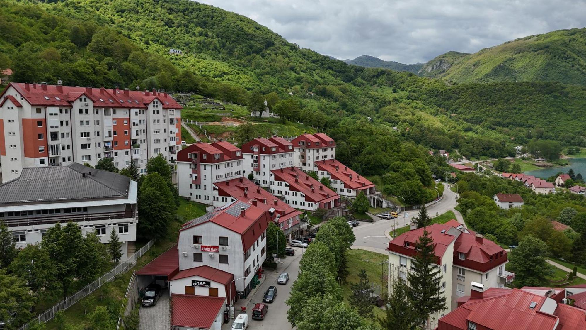 Apartments Ravno Plužine Exterior foto