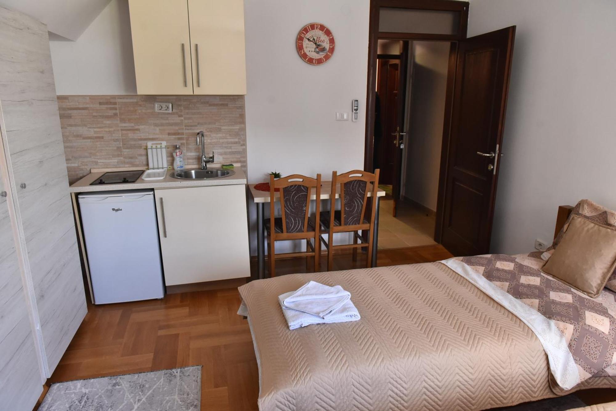 Apartments Ravno Plužine Zimmer foto